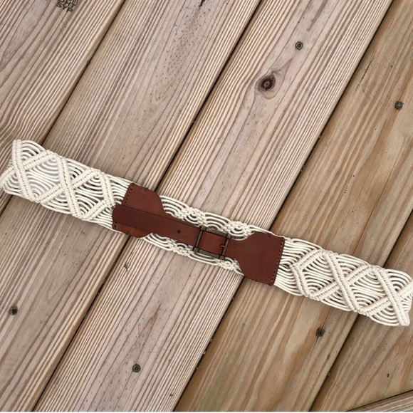Tommy Bahama Macrame Braided Woven Cream Brown Leather Belt Brass Buckle Boho S - Picture 2 of 8